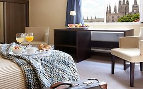 Palacio de los Blasones Suites